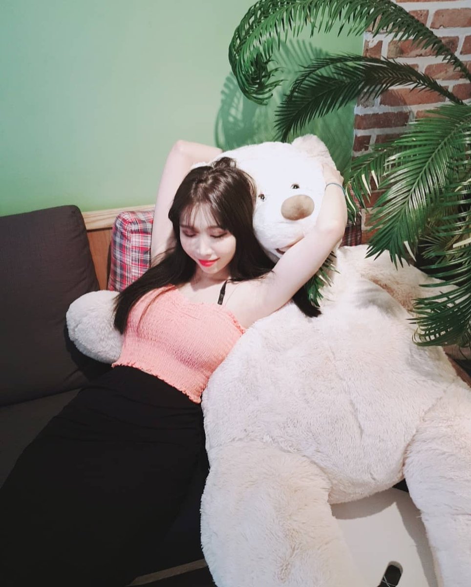 What do you think about my teddy bear? 
It was great to snuggle... :')

#teddybear #mine #girlgonewild