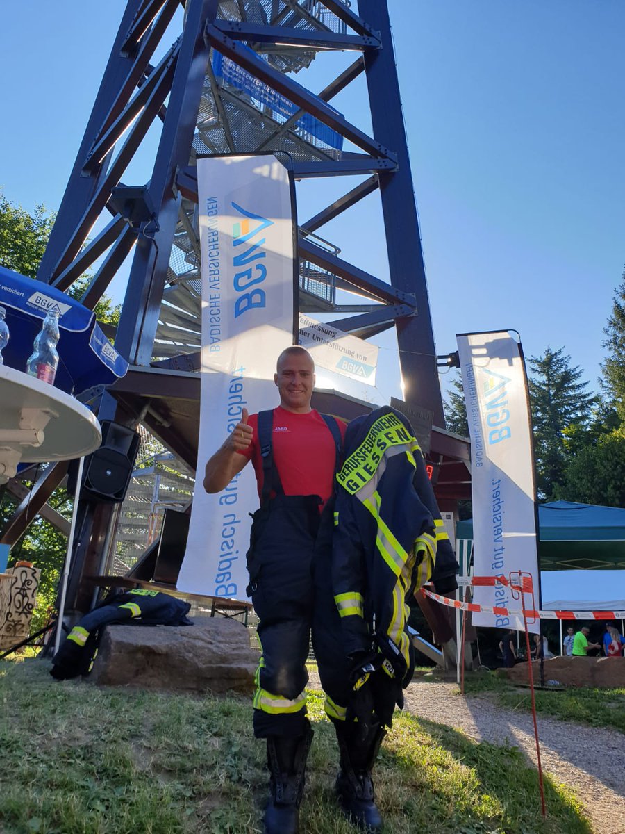 Feuerwehr_GI's tweet photo. ++Personal++

Teilnahme beim Wilhelmsfelder #firefighter #Stairrun am Teltschikturm durch unsere Azubi`s Kathrin und Johannes.

https://t.co/ifg6tSbGpf

#giessen112 #fwgi #wirfuergiessen https://t.co/K6RCFgQbW0
