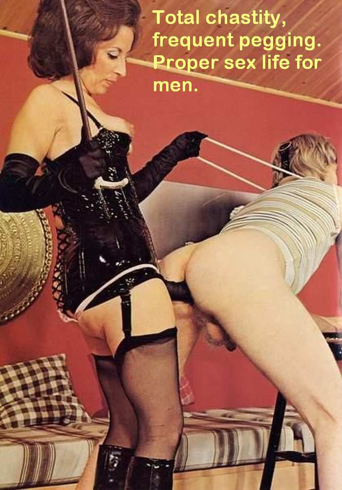 Retro fisting teen pegging