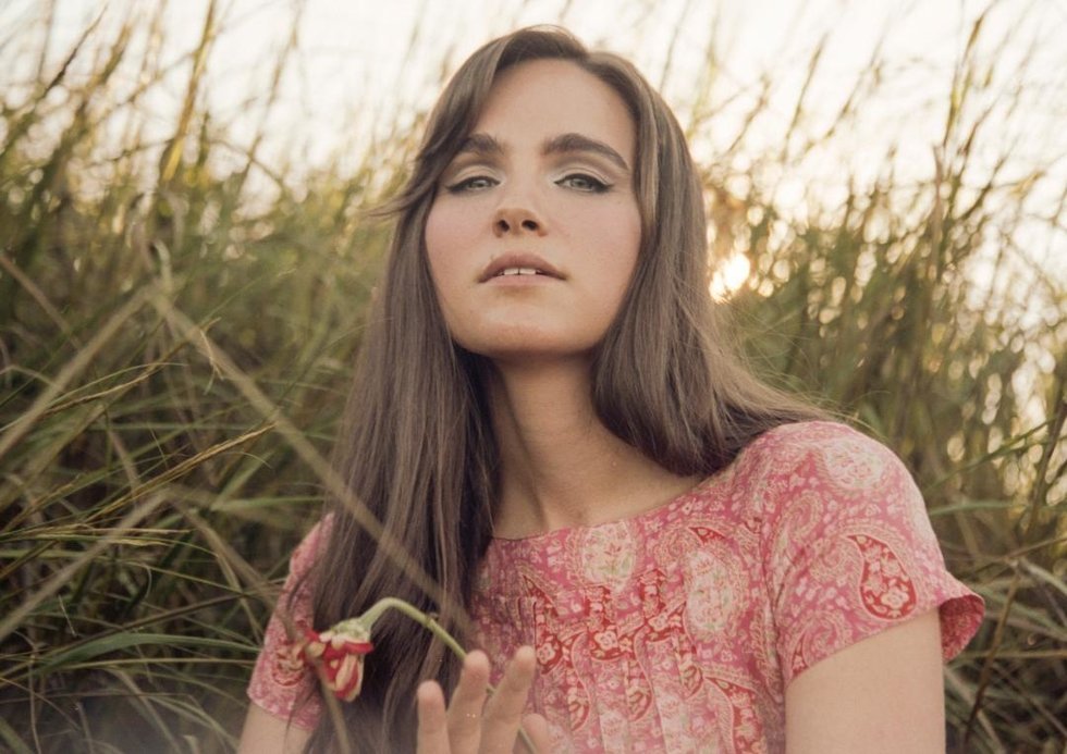 #PREMIERE: With the music inspired by Roy Orbison and visuals influenced by French cinema, "I Only See You" spotlights Janet LaBelle's abilities as a powerhouse vocalist. popm.at/2XVtJfw
