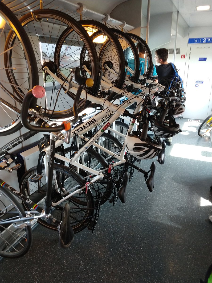 SamuelJGardner's tweet photo. Taking 7 bikes and a baby buggy plus all luggage on a commuter train from Graz, no need to book #noproblem #loadsofspace https://t.co/x02He2VUqB