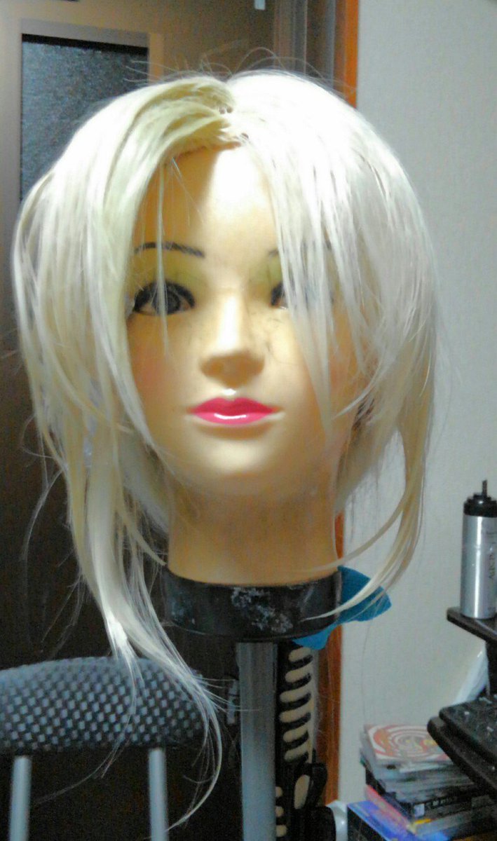 ゆうた人 בטוויטר 90年代風持ち上がり前髪ウィッグ 昔作り方マスターしたつもりだったんだけど久々にやったらできなくなっててショック 超次元といわないまでも 技術保全のためにある程度ウィッグ定期的にセットした方がいいな