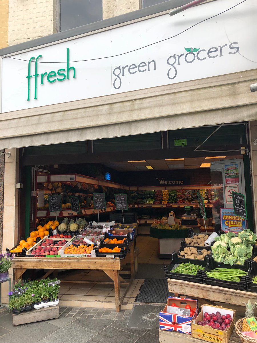 Scott_Tandy1's tweet photo. Brilliant chat with Ffresh green grocers who will soon be coming on board to the β¦@GetfitWalesβ© website #GetFit #GetHealthy #SupportingLocalProduce https://t.co/JbJrxRHo7e