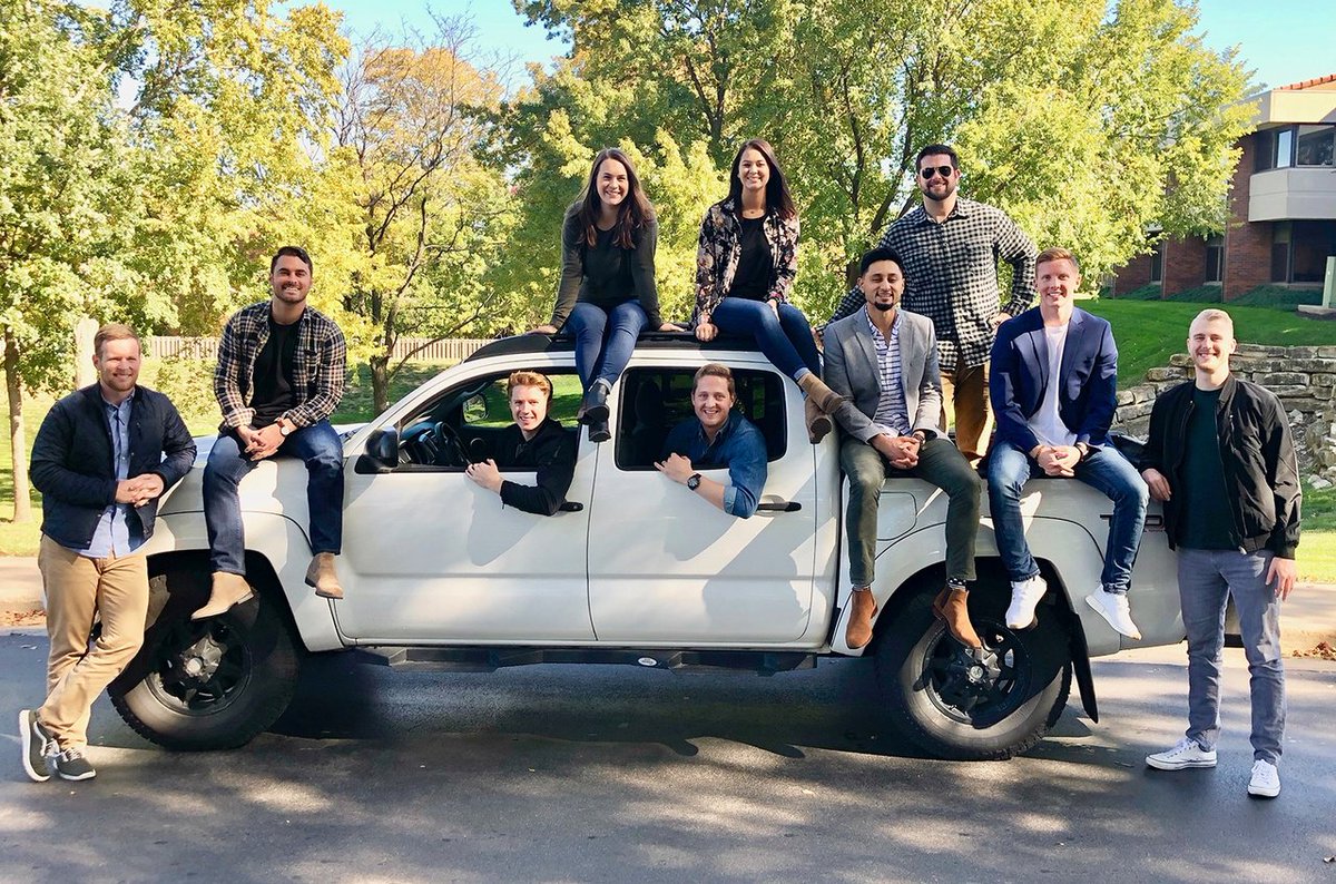fullscalekc's tweet photo. Kansas City is full of hardworking entrepreneurs! Have you heard of  a startup called @BungiiApp? Check out their amazing company! 📷: @StartlandNews 

#fullscalekc #startuplife https://t.co/gCqCVfCd89