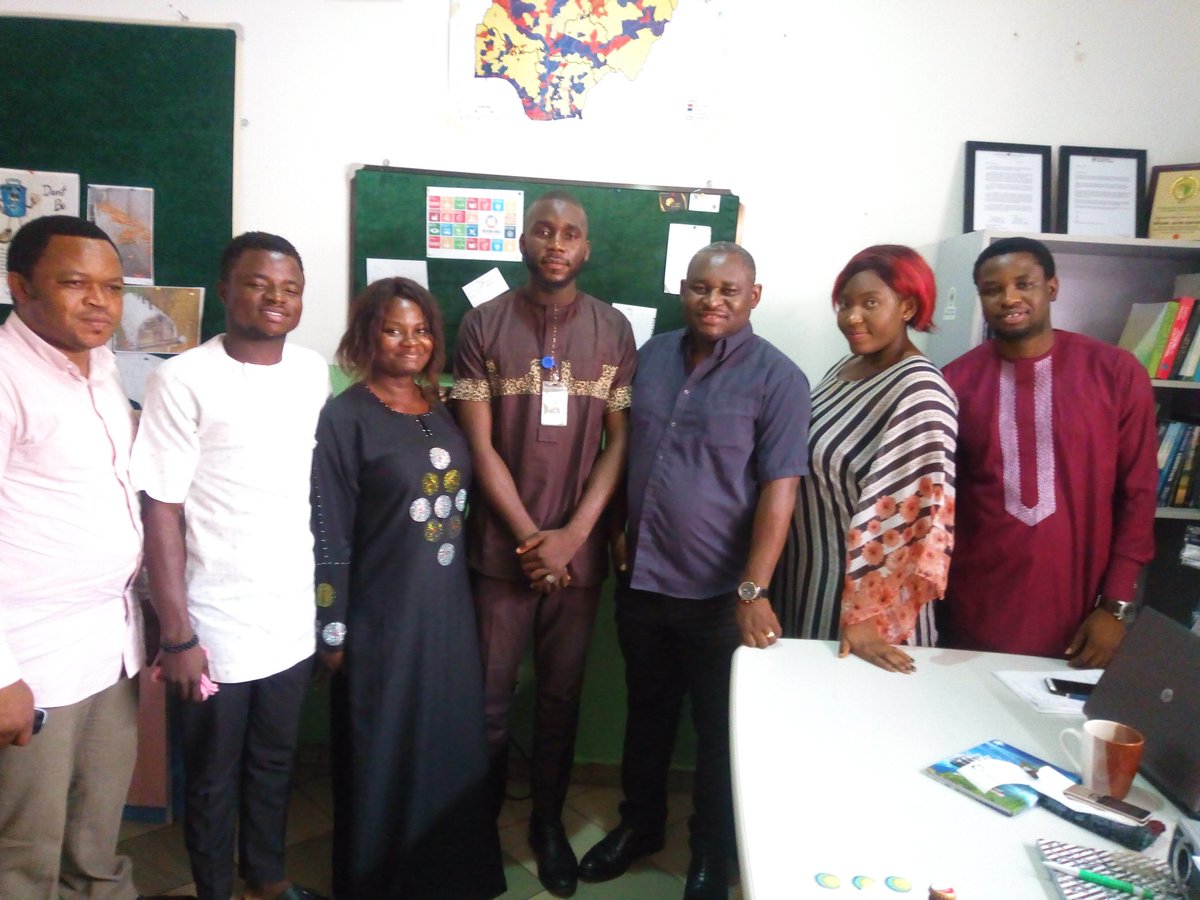 joeibro's tweet photo. Had a great meeting with Executives of NAGEMS University of Abuja Chapter. #creatingsynergy #climateaction #environmentalambassadors https://t.co/Ssutd0vWyd
