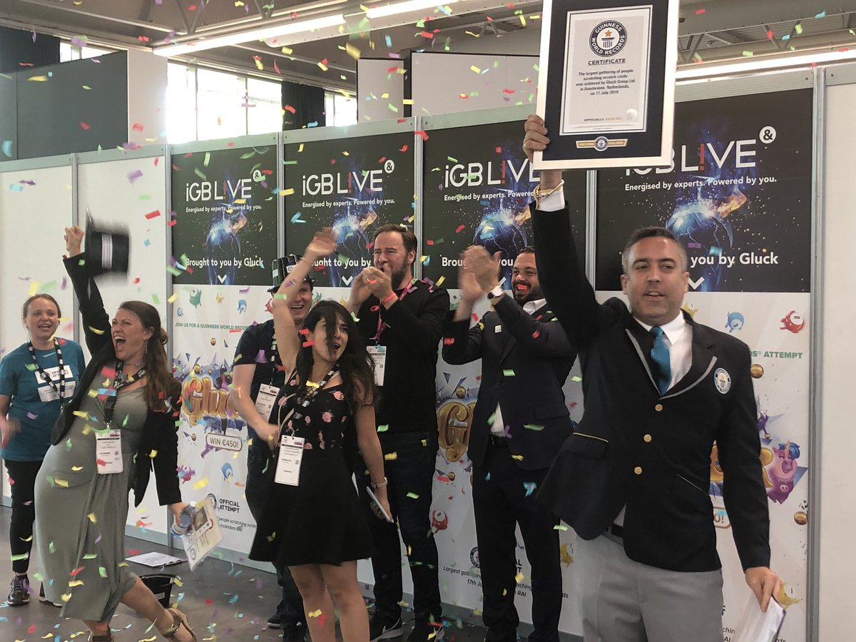Gamevy/Gluck broke the world record for most scratched cards scratched in one place at #igblive2019
