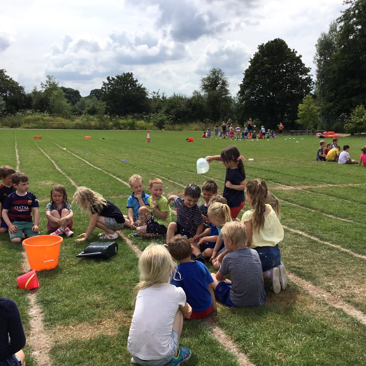 RecRaglanKWalsh's tweet photo. Reception have had the best afternoon full of laughter and soggy memories! 😃💧 https://t.co/SBthrvgHxc