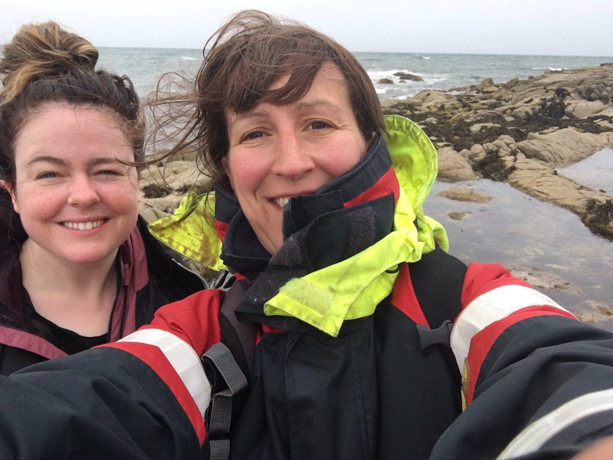 SheenaFennell's tweet image. Wild, windy and wet for rock pool sampling for 4th year projects @EOS_NUIG #bringbackthesummer
