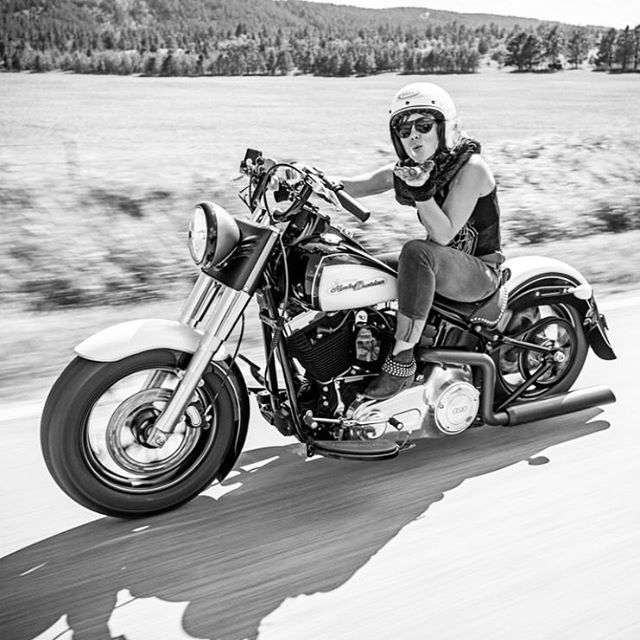Holy moly, Sturgis Motorcycle Rally is just around the corner! Stoked to be a special guest with the @bikerbelles, share some skills with the @wildgypsytour, host the Sturgis #halloffame, and put some miles in my home turf... and of course visit with my … ift.tt/2O1CqVR