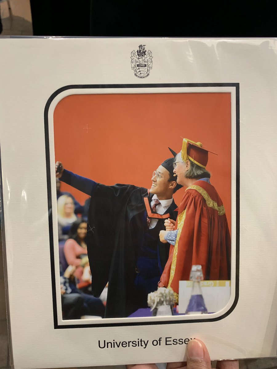 AcapIqmal's tweet photo. Alhamdulillah, ya boi made it!! 🎓 https://t.co/tn2mN9JZfu