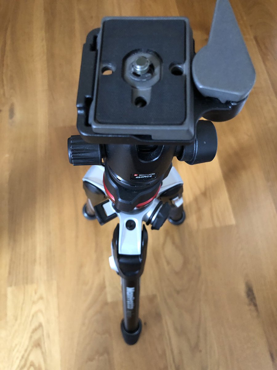 pemmax's tweet image. Mam do sprzedania statyw Manfrotto Befree Live z głowicą 494RC2. Wszystko na gwarancji. Stan idealny. 600 zł.