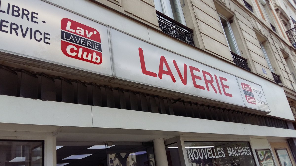 fredergirard's tweet photo. Cleancasc est désormais @lavclub 31 bd de Charonne Paris 11ème à côté @automotoecolebuzenval spécialiste du permis moto. #lavclub #laverieautomatique #pressing #automotoecolebuzenval #casquepropre #cleancasc #moto #casque #helmet #entretiencasque #nettoyagealozone https://t.co/WO1vVzejjd