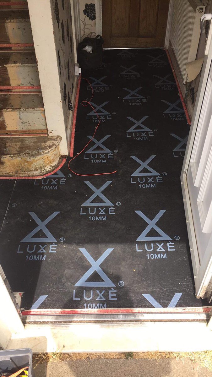 Carpet4you1's tweet image. It’s down and got to say @LuxeUnderlay  lovely to work with. Very satisfied customer and supplied locally by @jpalmercarpets