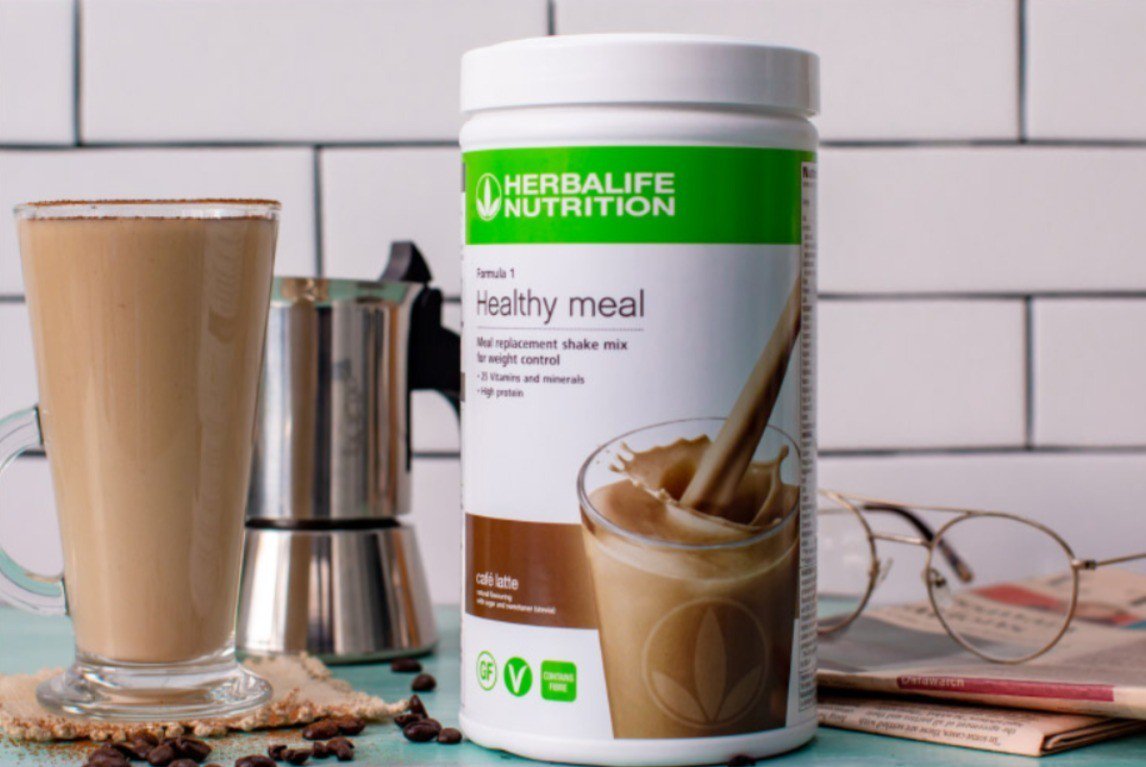 ContactHerba's tweet photo. Herbalife Nutrition, #1 brand in the world in meal replacement and protein supplements combined. 🥇💚
Now vegan ingredients &amp; gluten free! 🍓🍇🥝
#delicious #Protein #BananaCream #CafeLatte #SpicedApple #MintChocolate #SummerBerries #StrawberryDelight
 https://t.co/m7Ftrpmbzh https://t.co/p12ZUR7udJ