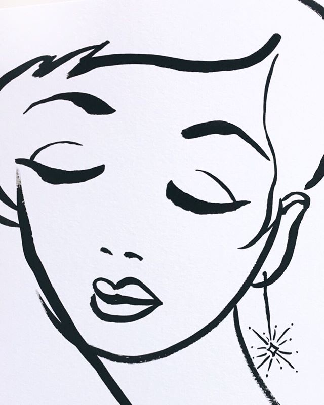 ModernBloom's tweet photo. Twinkle on, Starshine! ✨🌟✨ 9” x 12” Hand painted ink on heavy art paper
$85 - DM to purchase
.
.
.
#minimalart #carveouttimeforart #blackandwhiteart #creativityfound #womenwhodraw #figurativeart #interiordesigners #designlovers #abmlifeisbeautiful #t… https://t.co/khPhHkbLpC https://t.co/goN1cf47b2