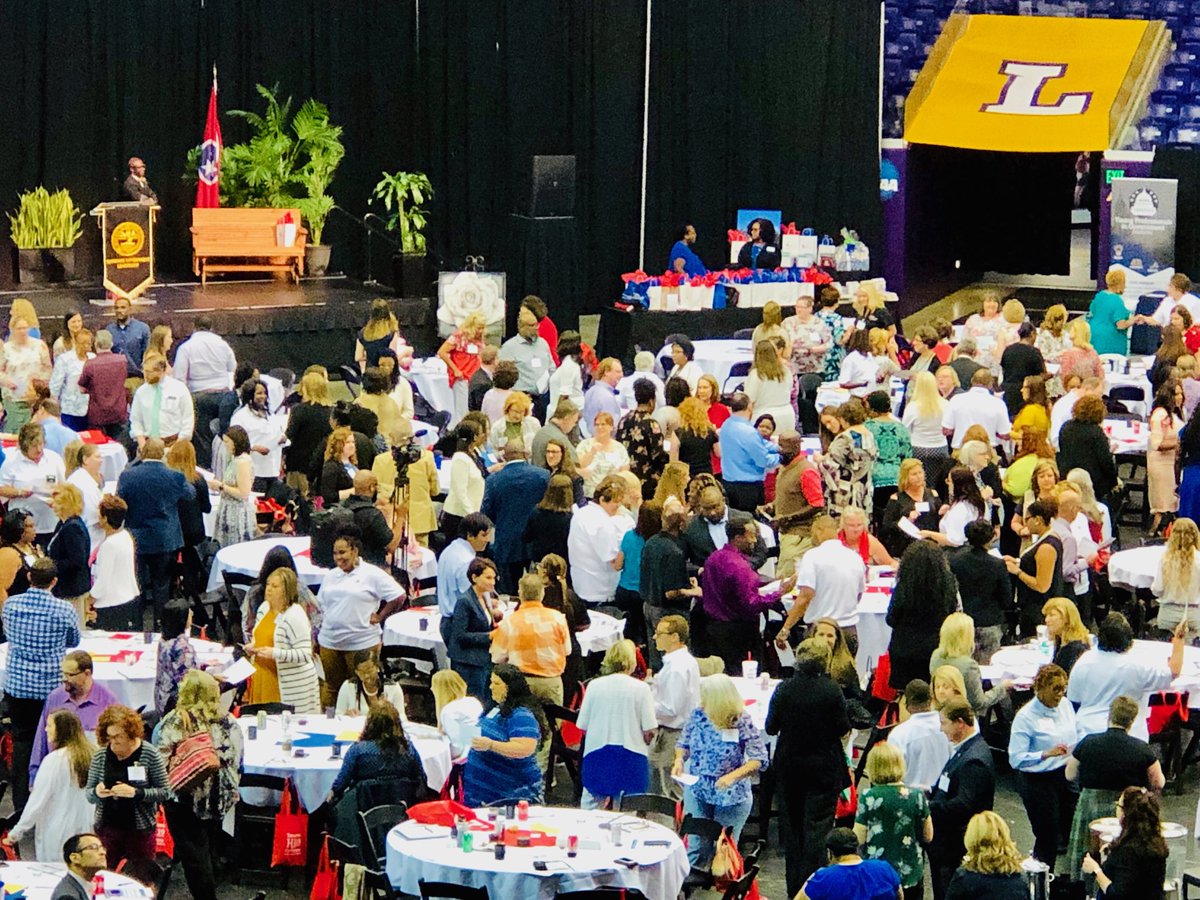 DOHRtn's tweet photo. The #StateofTN 2019 Human Resources Conference starts TODAY! We are more than 550 HR leaders strong here to #ConnectInnovateTransform &amp; ultimately take state gov’t to the next level of success! Follow along for more tweets from #HRC2019! #TNDOHR #ConnectInnovateTransform https://t.co/oasFMAxaJY
