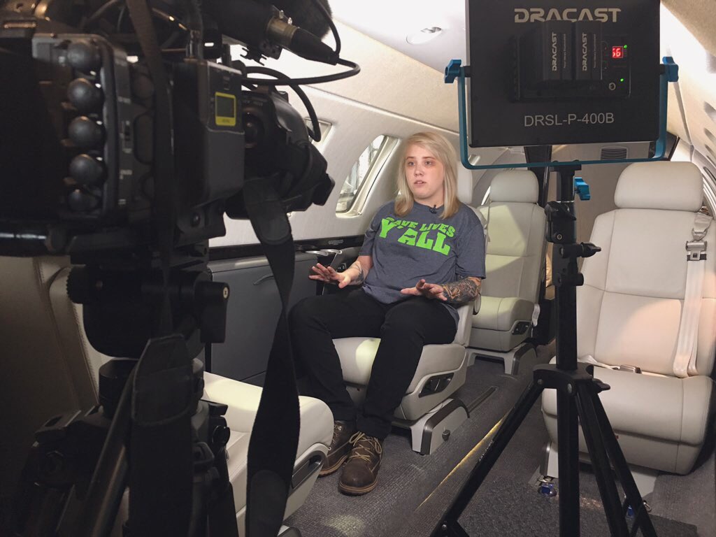 MolJett's tweet photo. PRESS CONFERENCE: @DonateLife’s new “Life Lift” app will help people experience the urgency of delivering an organ. #organdonation #louisville #KODA #Lifelift @WHAS11 @HayleyMinogueTV https://t.co/JFu9SCRU8k