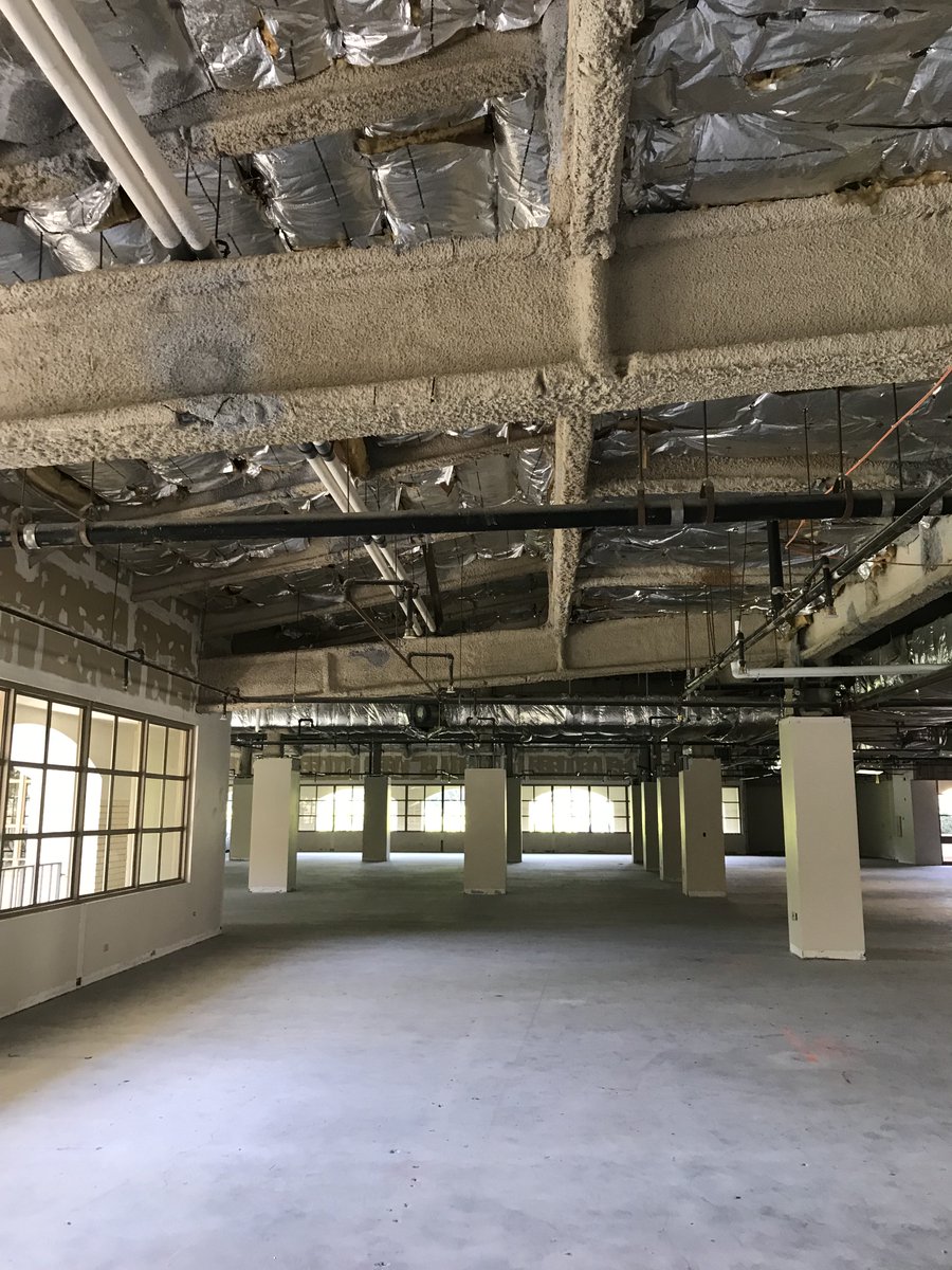 We are currently in the design phase with our MEP engineering team on a new 43,000 SF space for Republic Indemnity. Here's the space pre-construction!
#workhardwednesday #enginneering  #architecture #currentprojects #update