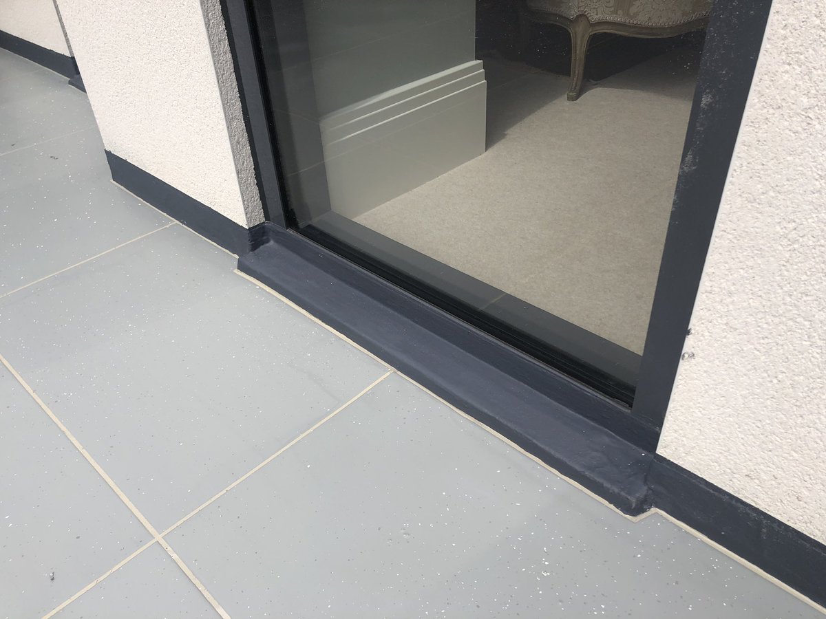 collierroofing1's tweet photo. Waterproof concrete they say ........ nah . We sorted this Leaky roof a treat with the fleet pmma full balcony waterproofing system. Job looks π₯π. #fleetpmma #fleet30 https://t.co/l1r4lo7YUs