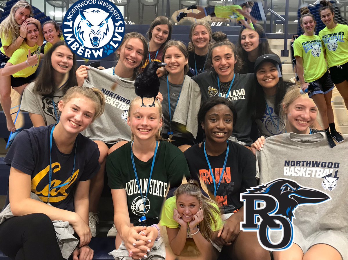 ROGBasketball's tweet photo. Humbled and blessed to take this picture with @NorthwoodWBB Retweet so we can win 🍕 #WorldEmojiDay #GoMad #rogb https://t.co/DgZA7xUpXc