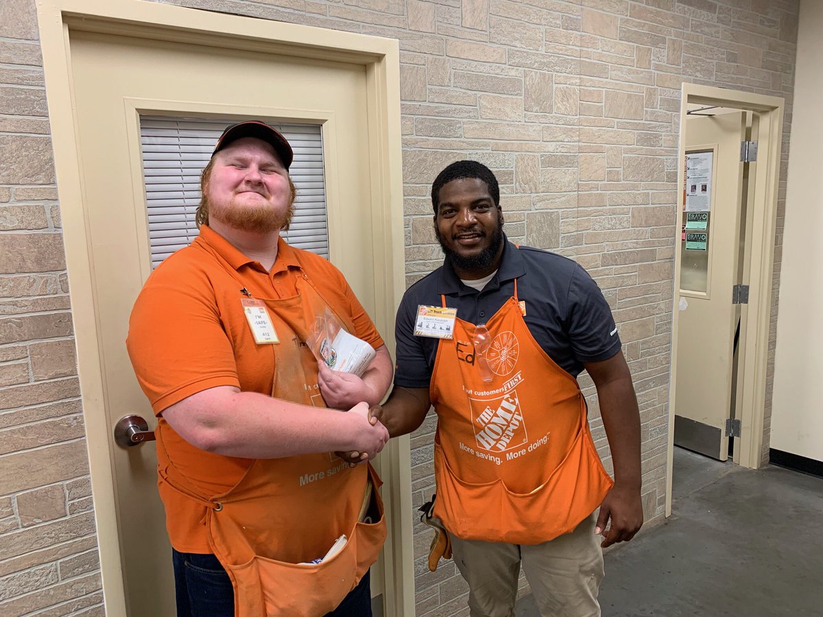 Ed giving Tim his first homer award! Way to go Tim🎉🎊🏆 #Broomallsbest <a href="/Broomall_HD4181/">BroomallHomeDepot</a>