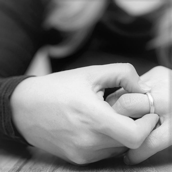 clothedwthtruth's tweet photo. How to Safely Remove a Ring that's Stuck on Your Finger - 10 Effective Methods for Painless Relief https://t.co/upqfz0cofm https://t.co/7ABTCKHPie