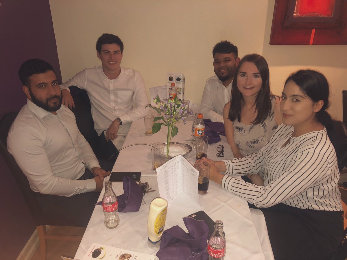 leeanngibbs_'s tweet photo. Back at it again with another statement meal 🤰🏻U249 discussing everything from spring to action and whether it’s acceptable to have mayonnaise with curry.... 🤷‍♀️🤷‍♀️ @U2Diversity #U2GoodToBeTrue @Enterprise #U249 @nobbyjennings https://t.co/vk4VE7B8Aj
