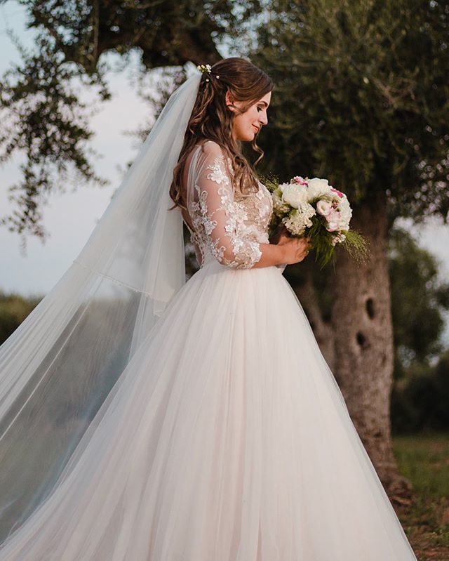 When I saw you, I fell in love, and you smiled because you knew it ❣
.
.
#NicoleBrides ift.tt/2GffhZS