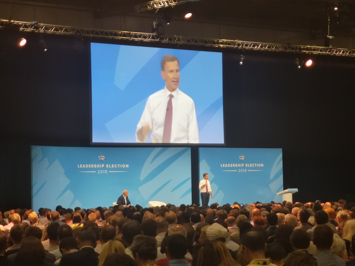 cntrvsn's tweet photo. Jeremy's turn.. Good speech so far https://t.co/AOdNaFMBge
