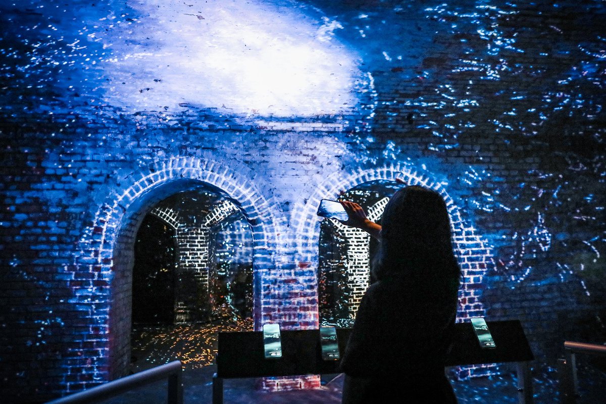 oppo's tweet photo. 'Tracing the sky' is a mixed reality art project by @jiayuliu15. It features 3D scanning, projection mapping and augmented reality software on an #OPPOReno, in a beautiful underground location in Manchester. 🌌

Learn more: https://t.co/peutQfF7HK
Presented by @FuturEverything https://t.co/3GNjvHfr0T