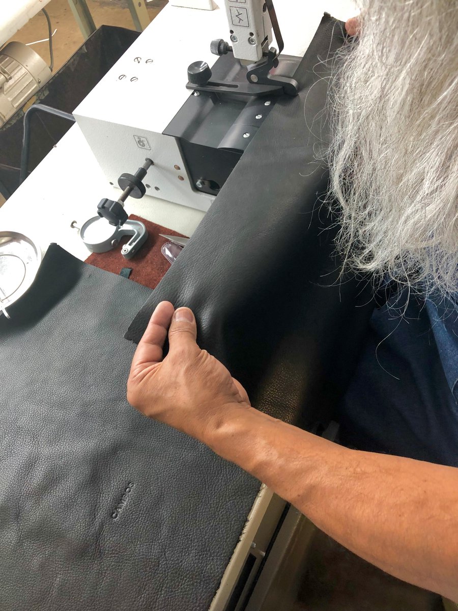CamposBags's tweet photo. #BTS look at what goes down at Campos Bags. The craftsmanship that goes into creating each piece is the beauty of it all. Manufactured in Brooklyn, NY, each piece is created with careful attention to detail and the intent to bring you a beautiful times less quality bag https://t.co/Zq1PvZoTUR
