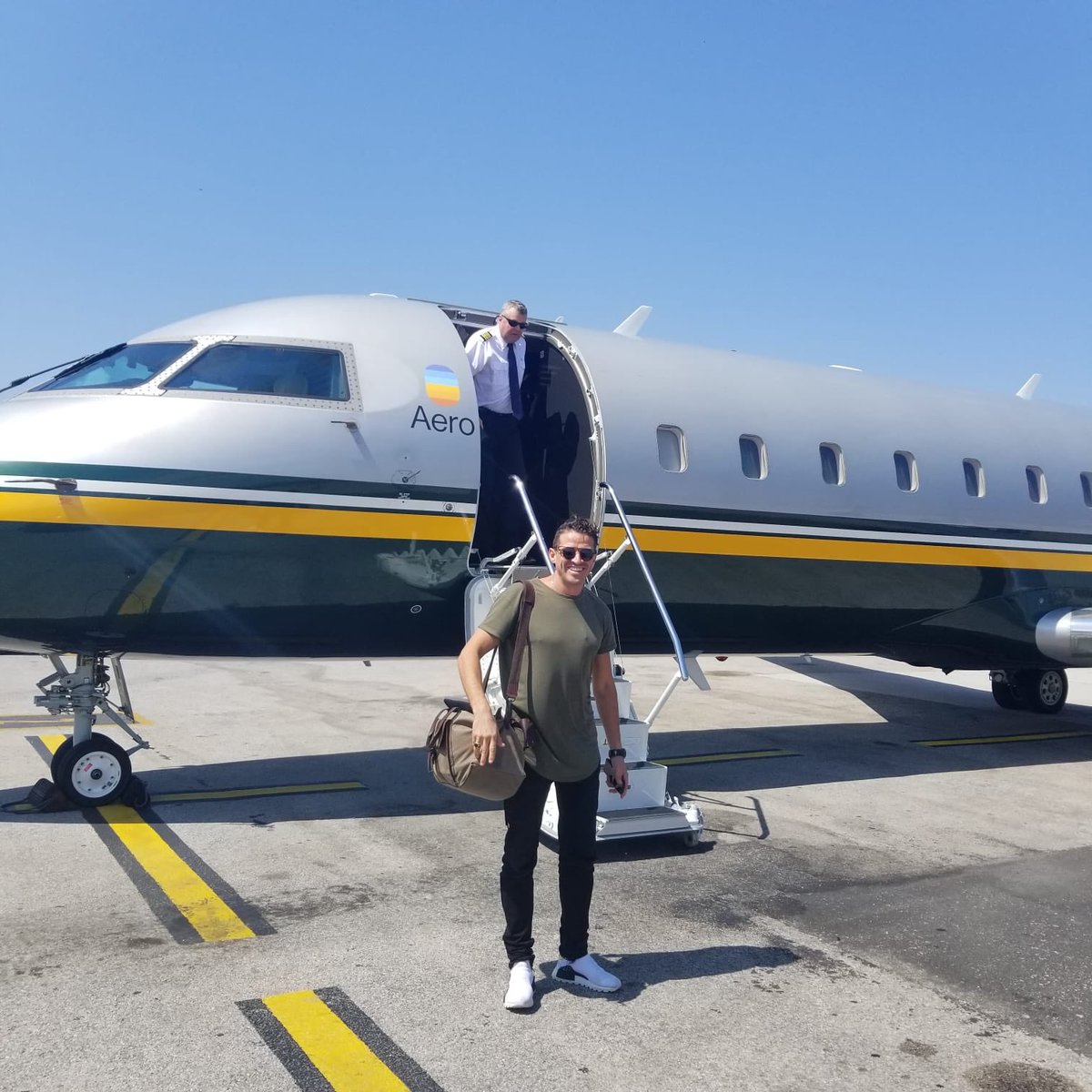 Aero.com is now fully operational! Book your ticket now on a premium 16-seat shuttle between Ibiza and Mykonos :)