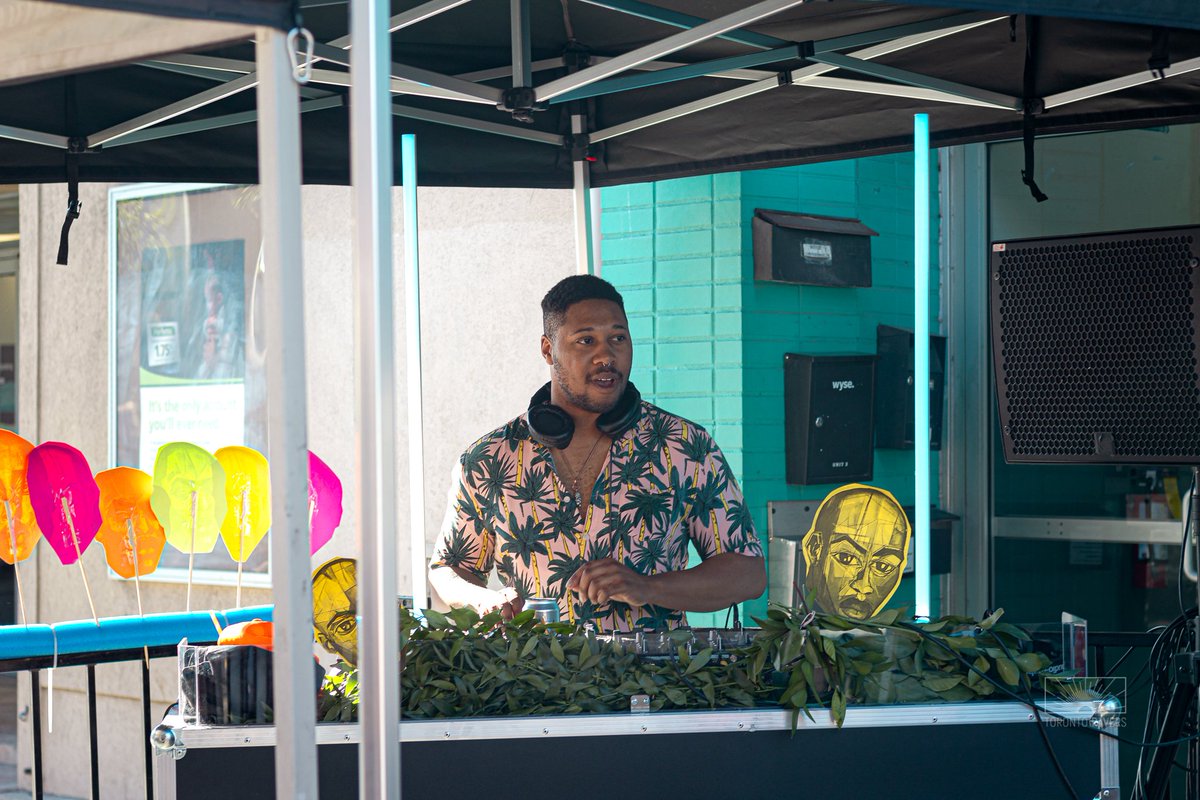 TO_ravers's tweet photo. check out the full album of @Rude_Collective 's Full Day and Night Block Party at Toronto's very own SoSo Food Club
during @DundasWestFest 

CLICK HERE :
https://t.co/vOzeVOghuU

FB: https://t.co/GNwIc3uN0i

IG: https://t.co/GVSPGTpLMz

#TO_ravers
#torontoravers
#rave https://t.co/6IoRT117Ix