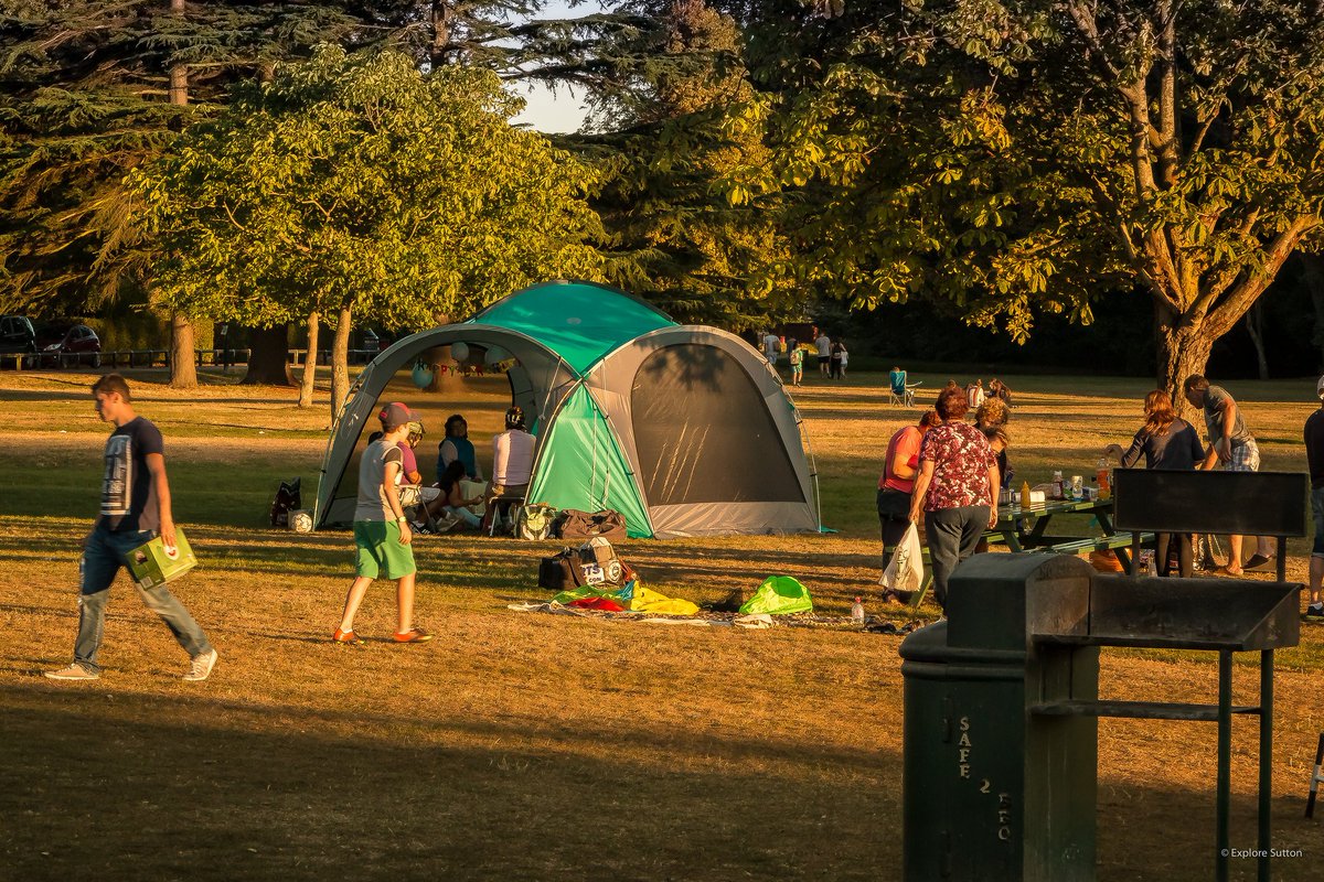 No further bookings for the Beddington Park barbecues as the facilities were misused. Existing bookings will be honoured. Use of personal bbq equipment is prohibited. Fixed Penalty Notices will be issued in Beddington Park. tinyurl.com/y68z3dav