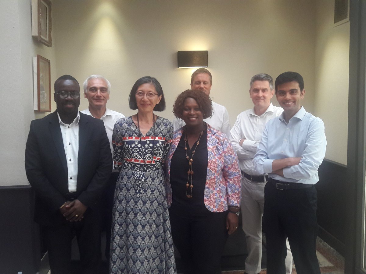 2ème journée des soutenances individuelles finales à Paris pour la Promotion VII de notre Executive MBA ! Les étudiants clôtureront leur 18 mois de travail autour d'un cocktail réunissant leurs proches et alumnis.  #ExecutiveMBA #IMTBS #innovation #transformationdigitale