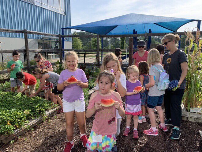 LPESGardenClub's tweet photo. Kicking off the 2019-2020 garden club this morning by enjoying the fruits of their labor. Literally.🍉😋🍉 @lpes_pta #CultivatingLearning https://t.co/JQk1tqaZeV
