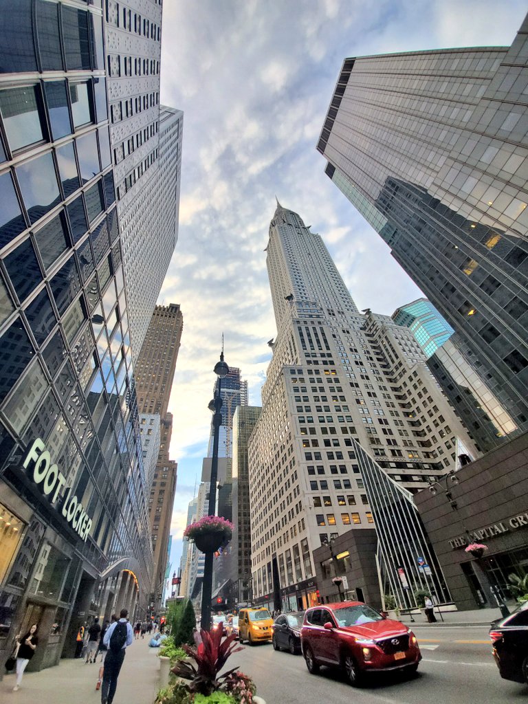 All of the buildings! 🗽 Wide angle pic taken on a Galaxy S10 
📸 #GalaxyS10 #WithGalaxy #NewYorkCity #ChryslerBuilding