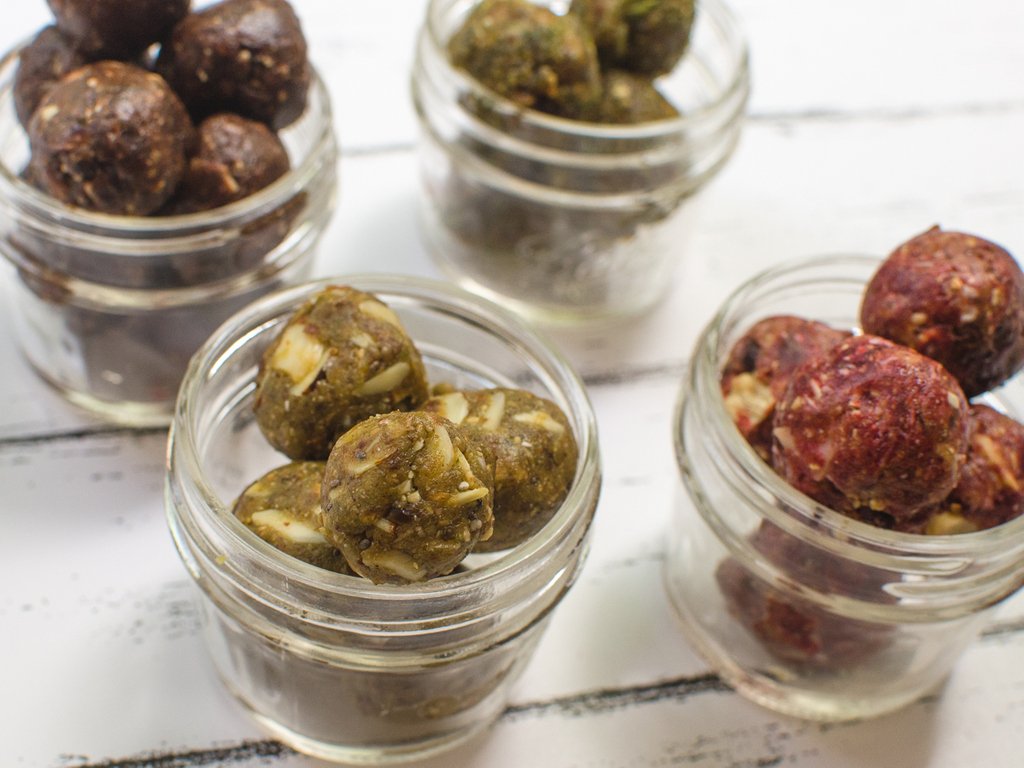 Mmmmm plant-based energy balls made right 🙌😍⁣
.⁣
.⁣
.⁣
.⁣
#koyahlife #energyballs #blissballs #proteinballs #plantbased #wholefood #organic #healthysnacks