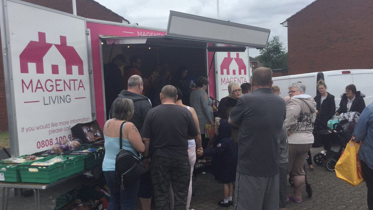 NataliePalmer14's tweet image. Amazing turn out for the social supermarket today 🛒🛍 💰@MagentaLive #ConnaughtEstate #CoreProject #notjustalandlord