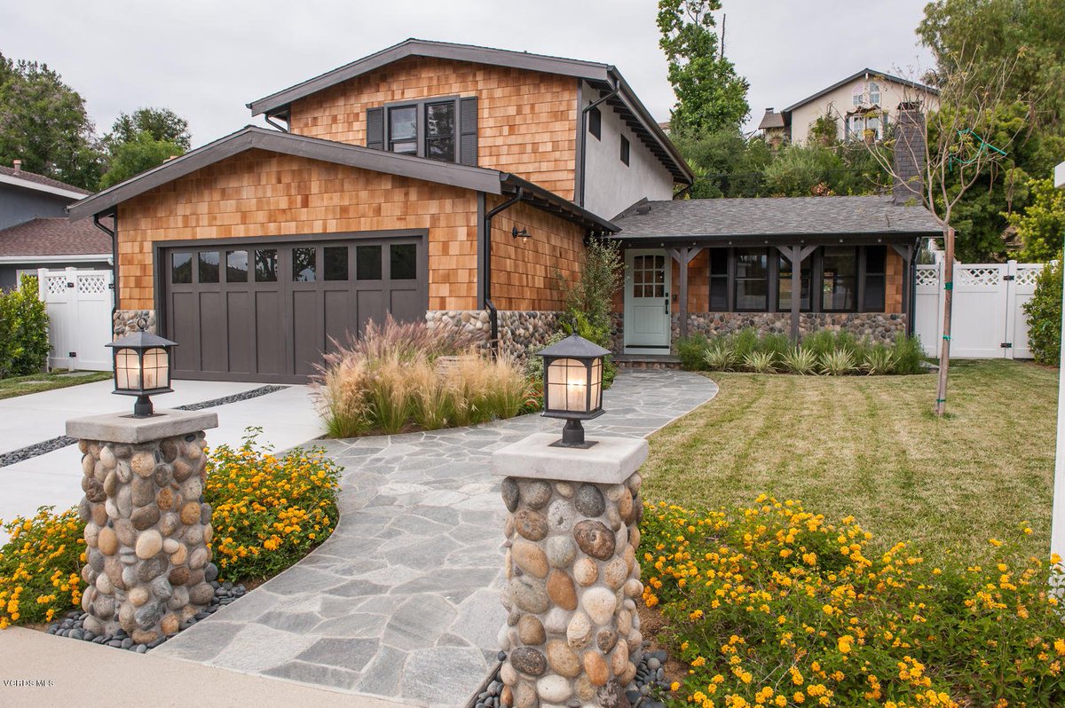 TheGetzoffGroup's tweet photo. Here's a listing you won't want to miss! #realestate #homesforsale  https://t.co/n2oA53ffUn https://t.co/LFVqOrUSbu
