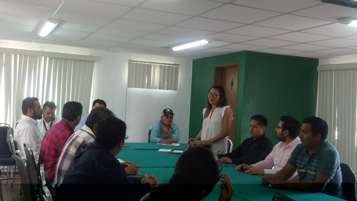 DDR06_HGO's tweet photo. 7ta. Reunión CDDRS #Huichapan se trataron asuntos de importancia para el Sector Agroalimentario.

#SADER
#AGRICULTURA https://t.co/A8Z0OSeKBJ