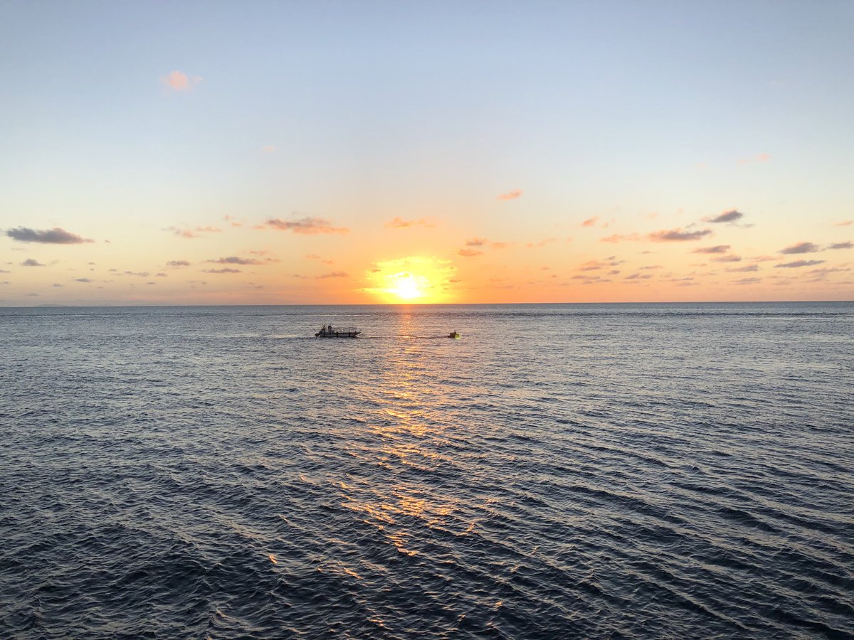 Deebs182's tweet photo. @hitRECordJoe Heart pontoon in the middle of the GBR https://t.co/3rszxtvrg9