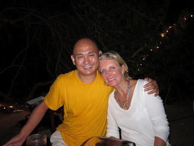 VajraVe's tweet photo. @washingtonpost And this person's the #DalaiLama 's emissary and trustee.
https://t.co/n2mwkF8aNX

P.S. - He's a monk who has taken vows of celibacy https://t.co/bD6v80Nxdf