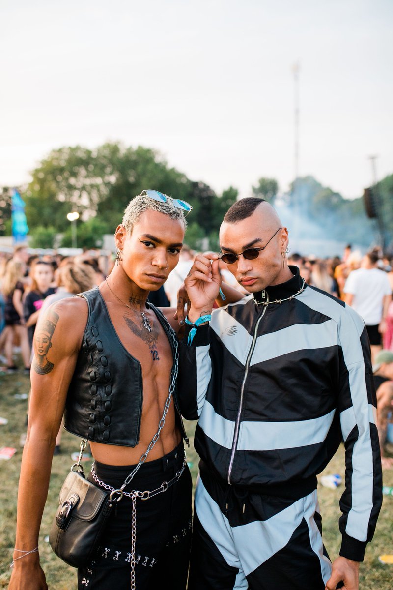 LoveboxFestival's tweet photo. Full #Lovebox19 gallery incoming... 
In the meantime, here’s some of our favourite looks from the weekend 😍 https://t.co/GUFTvRvrTg