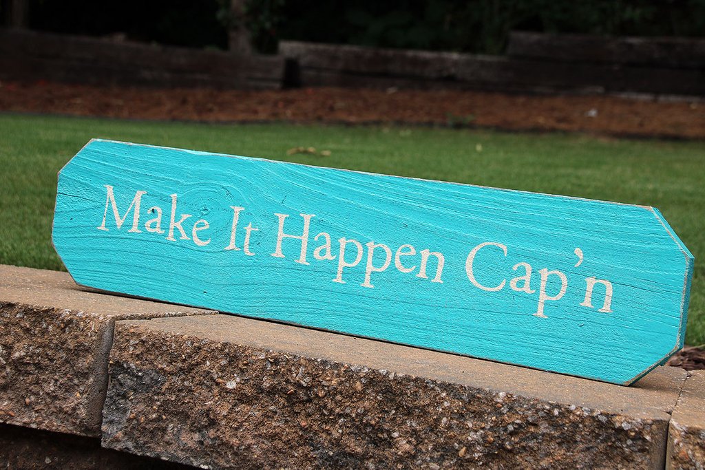 SignsByAndrea's tweet photo. ⚓Make it Happen Cap'n! ⚓ 

#sailor #captain #boathouse #inspiration #goals #homesweethome #signsbyandrea #personalizedsign #whatsyoursign #signoftheday #reclaimedwood #woodsigns #woodart #customsigns #giftideas #personalizedgifts https://t.co/7cMBwUrfXY