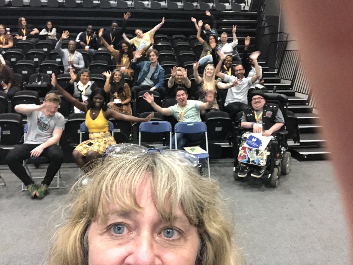 sararaybould1's tweet photo. What a fabulous bunch at our mature learners summer school... @UniWestLondon @uwl_su @UWL_Outreach @UWLEngagement #UWLProud #icanttakeselfi https://t.co/SdwT9XdvGI