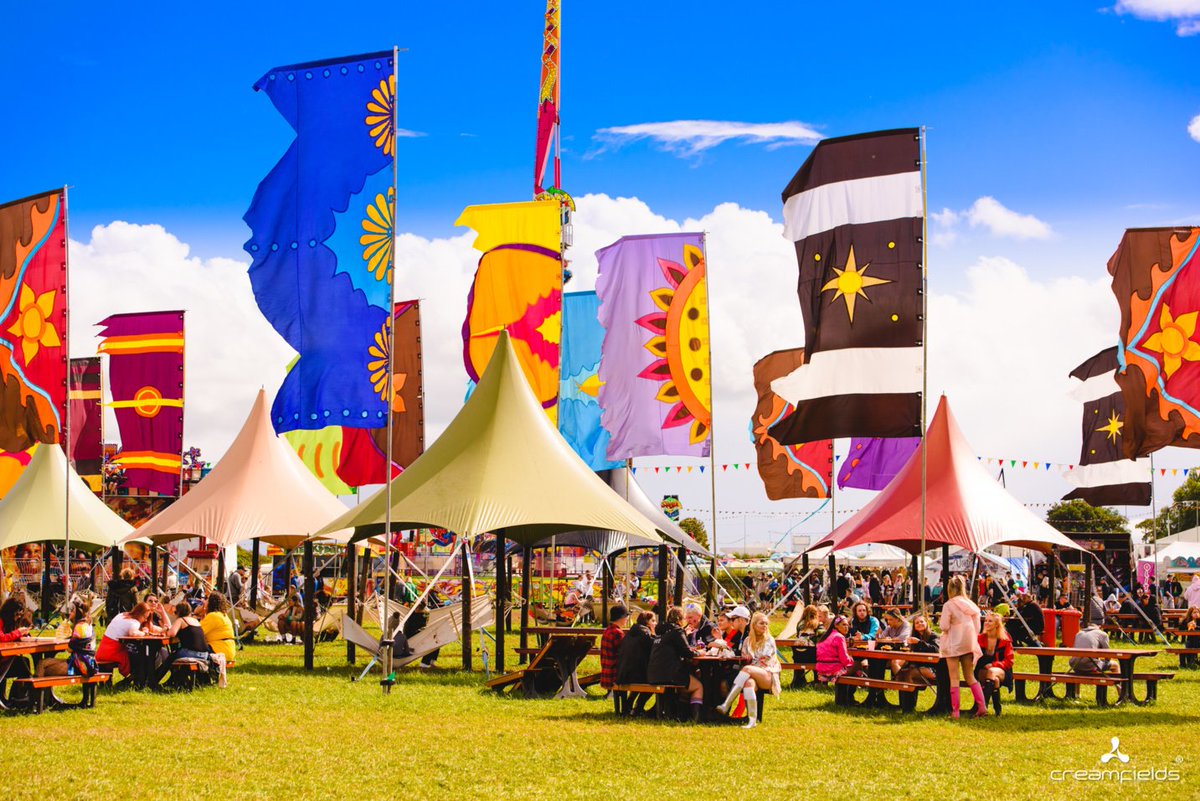 Creamfields's tweet photo. #GetMeToCreamfields 😎‼️
https://t.co/0QjJS5nzg4 https://t.co/j834gSQw5l