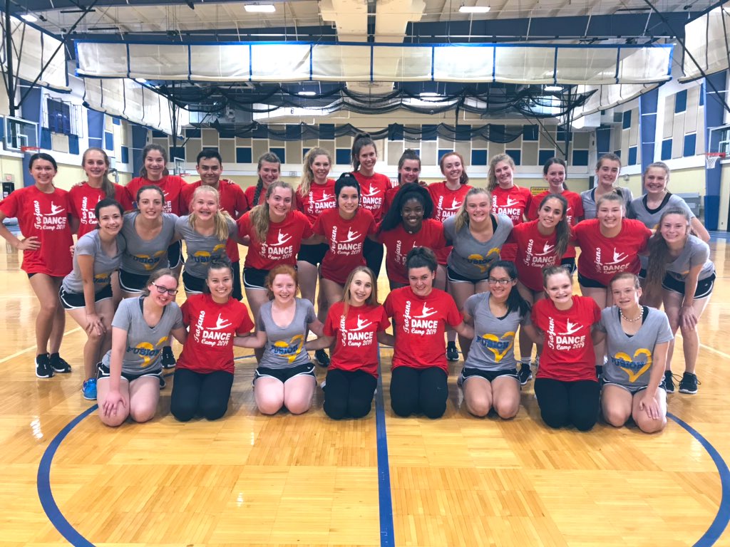 CGVarsitydance's tweet photo. We love dancing with @gc_bluefusion 🤗 NDA Camp here we come! 💙 https://t.co/zHFuZtcPXL