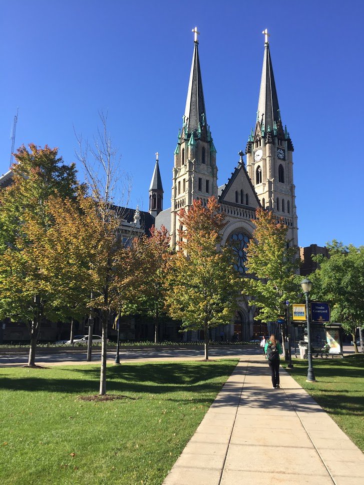 MUBizAbroad's tweet photo. T-1 Week until classes start at Marquette! We can't wait to welcome our new international and exchange students to campus in just a few days! https://t.co/PaFi28flkI