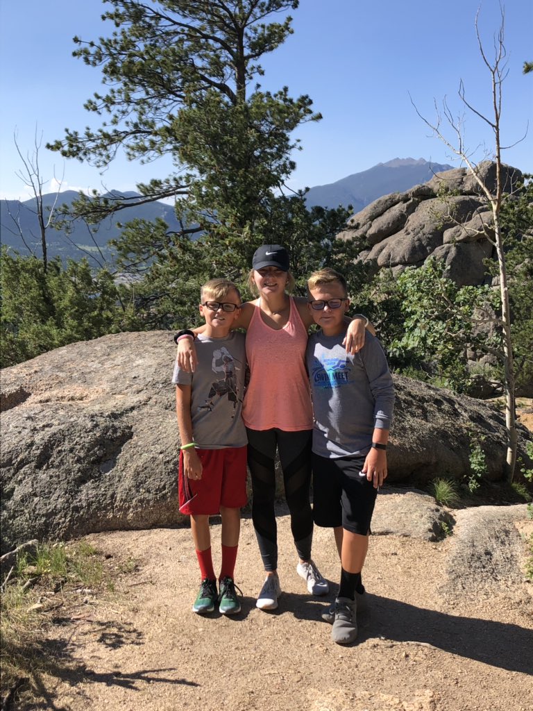 ShellyLeyden's tweet photo. Morning hike #colorado2019 https://t.co/s45Bdecq5e